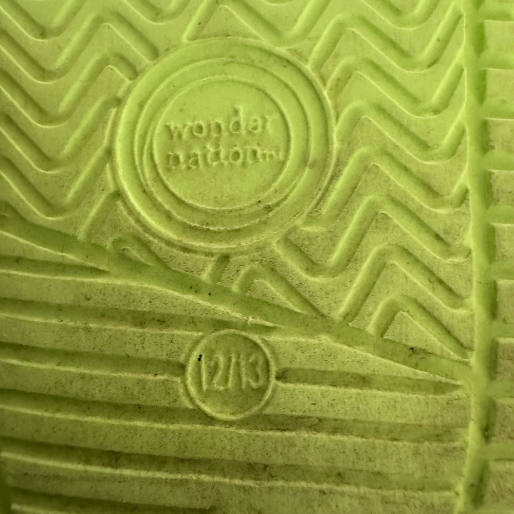 Green kids sandal - Picture 3 of 3